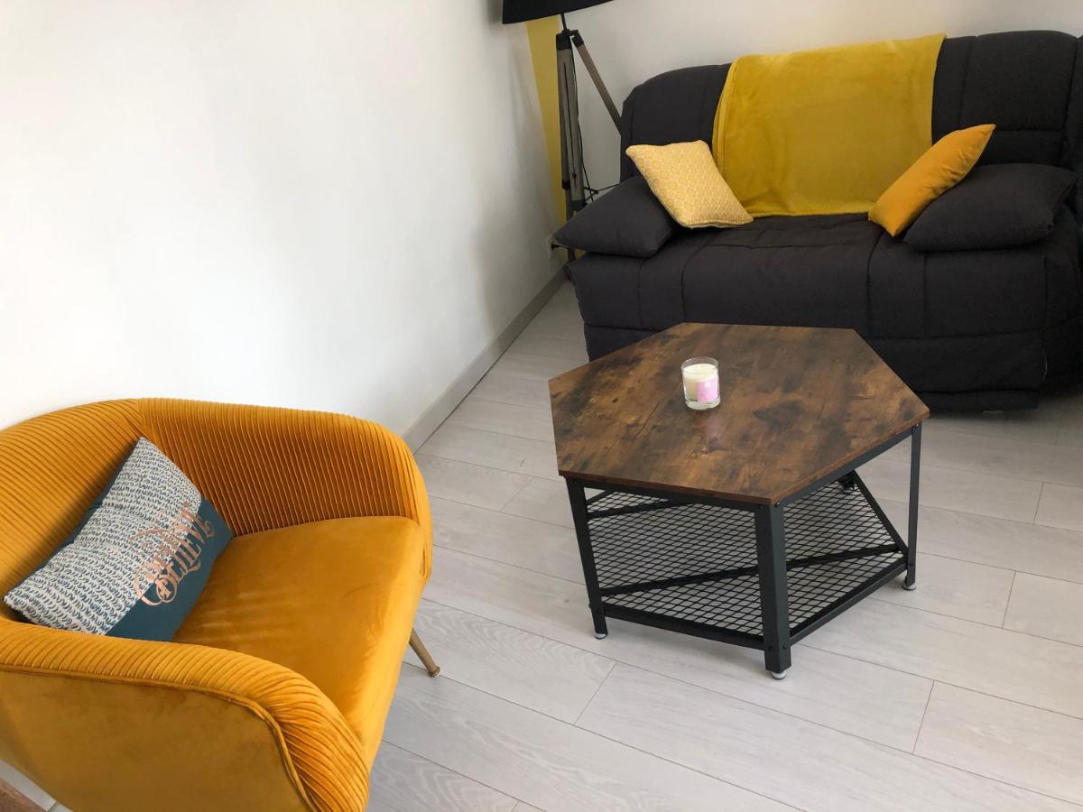 L Imprevu Apartment Chartres Bagian luar foto